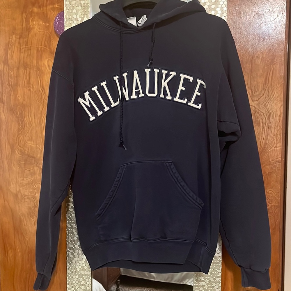 Vintage UWM hoodie